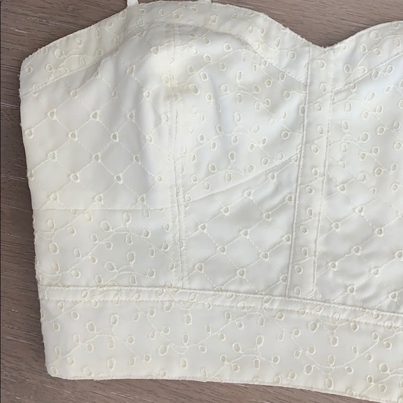 NWOT NEVER WORN AEO crop top!!! - Picture 3 of 5